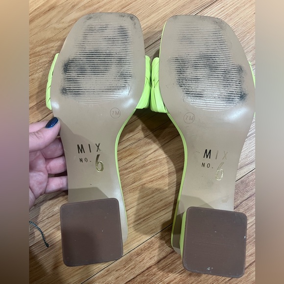 Barely worn lime green block heal square toe sandals - Picture 8 of 10